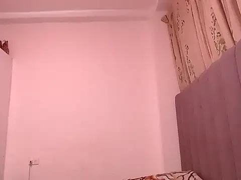 saara johnson496 online show from 04.17.26