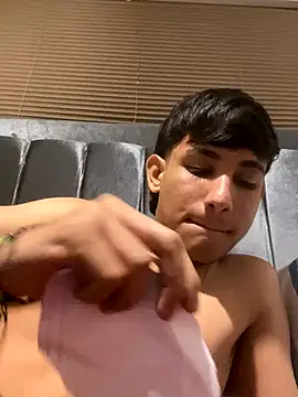 Snapshot of cody_fox10 chatting on 09.17.25 cody fox10 online show from 09.17.25