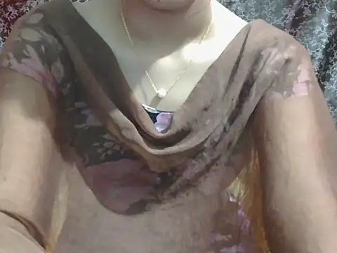 Snapshot of lovely_soniya chatting on 07.11.26 lovely soniya online show from 07.11.26