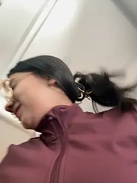 Michelle Zoe online show from 11.23.25