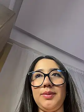 Michelle Zoe online show from 05.23.26
