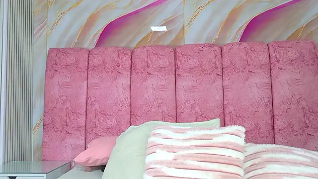 emmacurvy online show from 03.27.26