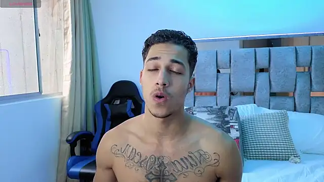 Snapshot of orionblaze69_ chatting on 10.23.25 orionblaze69 online show from 10.23.25