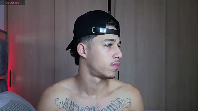 Snapshot of orionblaze69_ chatting on 10.29.25 orionblaze69 online show from 10.29.25