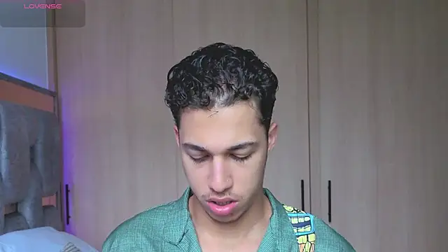 Snapshot of orionblaze69_ chatting on 11.19.25 orionblaze69 online show from 11.19.25