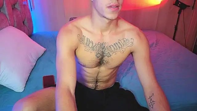 Snapshot of orionblaze69_ chatting on 12.14.25 orionblaze69 online show from 12.14.25