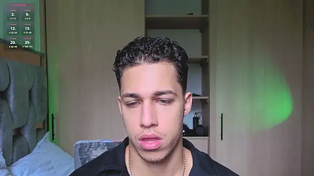 Snapshot of orionblaze69_ chatting on 12.17.25 orionblaze69 online show from 12.17.25