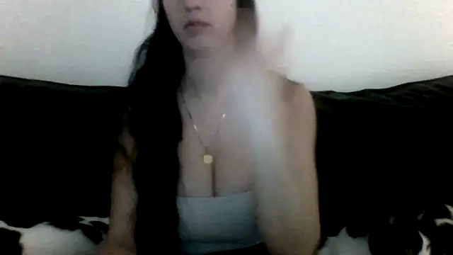 Snapshot of milagaborxx chatting on 04.20.26 milagaborxx online show from 04.20.26