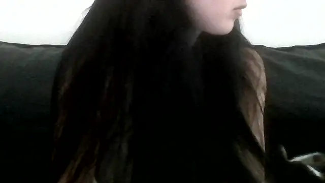 Snapshot of milagaborxx chatting on 04.23.26 milagaborxx online show from 04.23.26