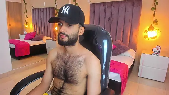 Snapshot of Ryan_Jackson_ chatting on 10.31.25 Ryan Jackson  online show from 10.31.25