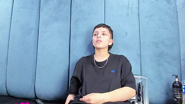 Megan Thompson  online show from 02.13.26