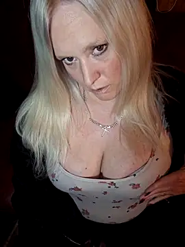 Snapshot of Bouncy-Bella28X chatting on 01.31.26 Bouncy-Bella28X online show from 01.31.26