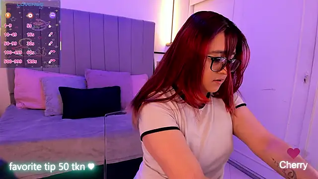 Snapshot of Cherry_blush_ chatting on 09.17.25 Cherry blush  online show from 09.17.25