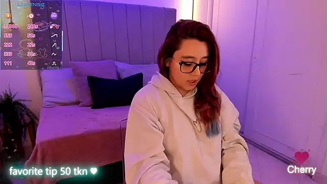 Snapshot of Cherry_blush_ chatting on 09.18.25 Cherry blush  online show from 09.18.25