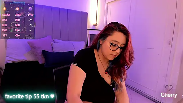 Snapshot of Cherry_blush_ chatting on 09.19.25 Cherry blush  online show from 09.19.25