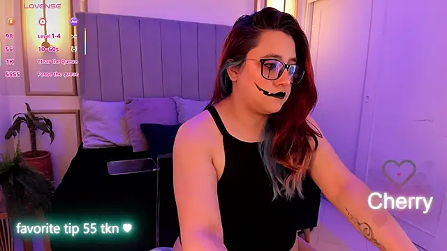 Snapshot of Cherry_blush_ chatting on 10.07.25 Cherry blush  online show from 10.07.25
