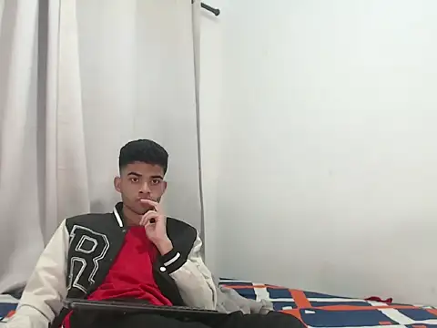 camillo beischel  online show from 09.12.25