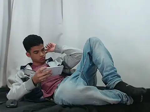 camillo beischel  online show from 09.28.25