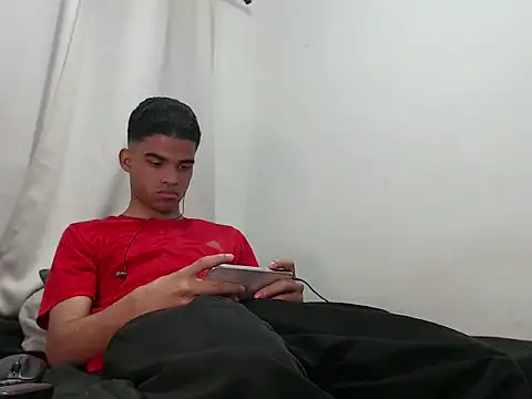 camillo beischel  online show from 10.06.25