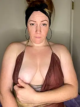 ChiliRoja online show from 11.29.25