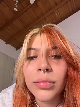 Snapshot of YunoRose_ chatting on 02.10.26 YunoRose online show from 02.10.26