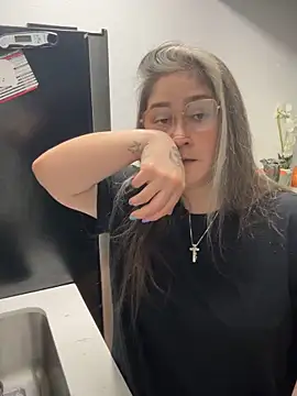 Alix Valentine online show from 10.01.25