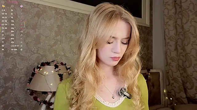 Snapshot of Emma_Frosty chatting on 05.05.26 Emma Frosty online show from 05.05.26