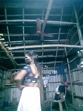 Snapshot of Tamilauntyhot chatting on 09.16.25 Tamilauntyhot online show from 09.16.25