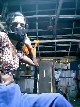 Snapshot of Tamilauntyhot chatting on 09.26.25 Tamilauntyhot online show from 09.26.25