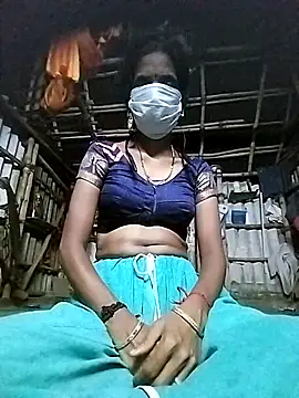 Snapshot of Tamilauntyhot chatting on 10.26.25 Tamilauntyhot online show from 10.26.25