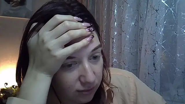 Lily Ember online show from 10.09.25