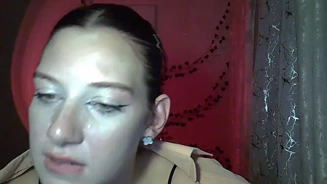 Lily Ember online show from 10.17.25