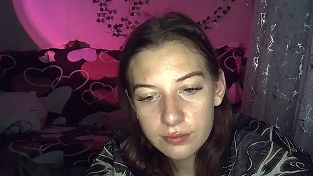 Lily Ember online show from 11.13.25