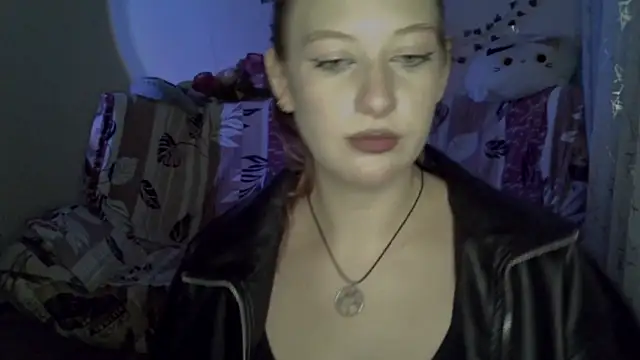 Lily Ember online show from 12.05.25