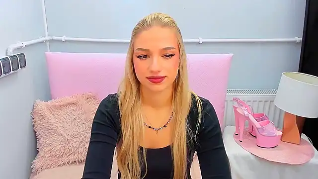 EvetteRose online show from 10.21.25