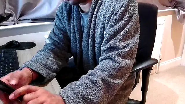 Snapshot of rogamuffin chatting on 01.08.26 rogamuffin online show from 01.08.26