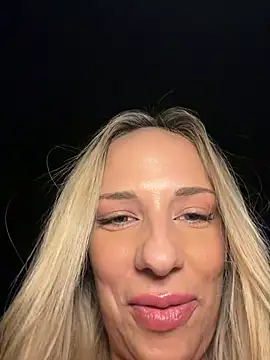 SweetBella95  online show from 07.04.26