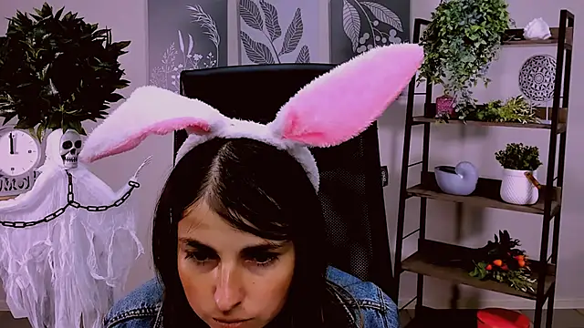 MartaEdams online show from 10.28.25