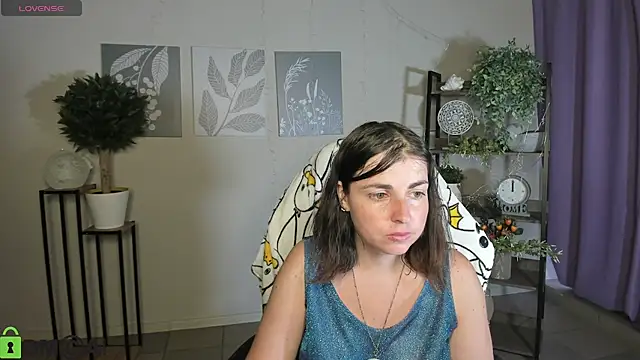 Snapshot of MartaEdams chatting on 07.16.26 MartaEdams online show from 07.16.26