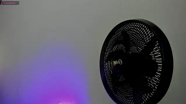 karlarusso online show from 02.25.26