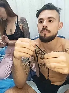 parejajuguetona420 online show from 04.23.26