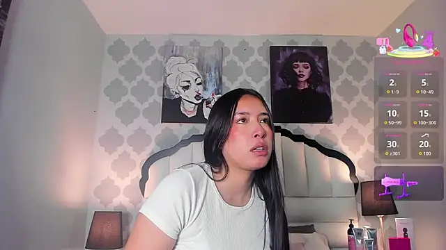 SarahMiler  online show from 11.01.25