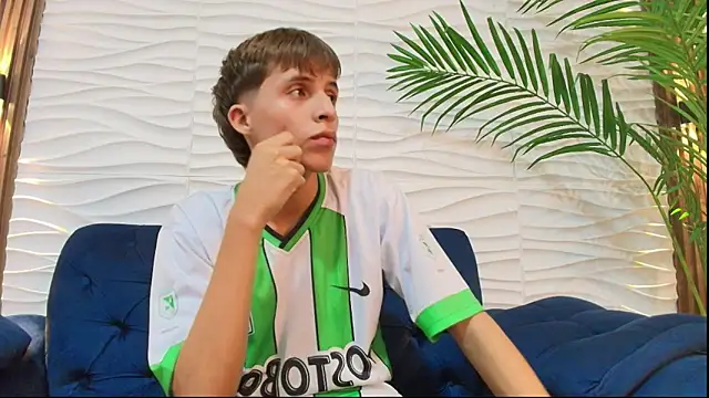 Snapshot of Pavo_tv chatting on 05.19.26 Pavo tv online show from 05.19.26