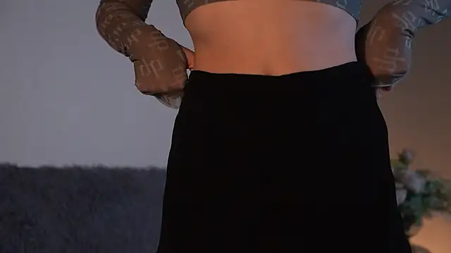 ywixos online show from 10.13.25