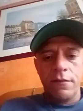 leon8013A online show from 09.15.25