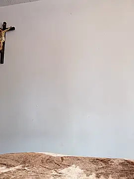 leon8013A online show from 09.24.25