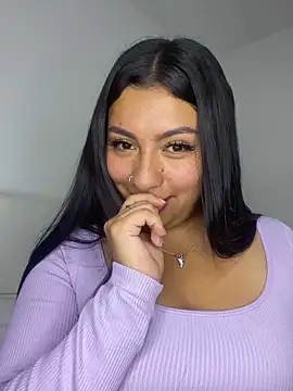 Issa Santana online show from 04.04.26