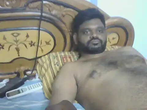 Snapshot of lustboystraight chatting on 04.15.26 lustboystraight online show from 04.15.26