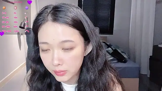 NiNi-baby520 online show from 09.27.25