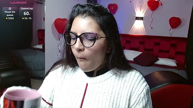 Snapshot of Sahamara_07 chatting on 09.20.25 Sahamara 07 online show from 09.20.25
